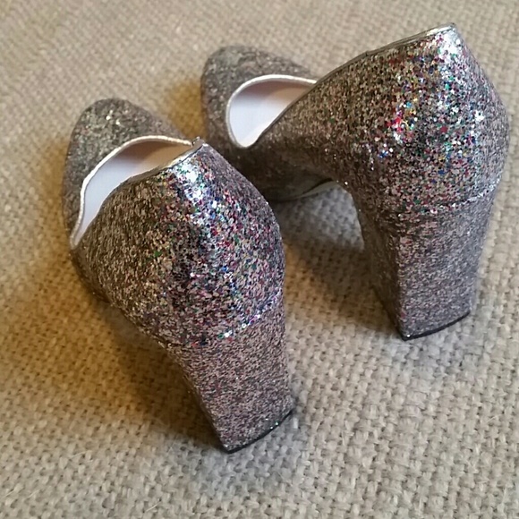 Vince Camuto multicolored glitter pump - Picture 4 of 8